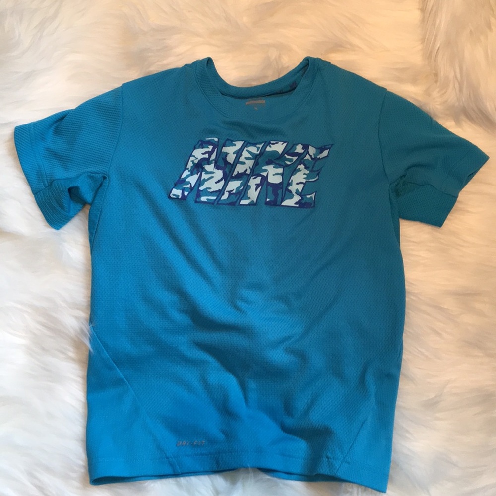 Nike dri fit t shirt
